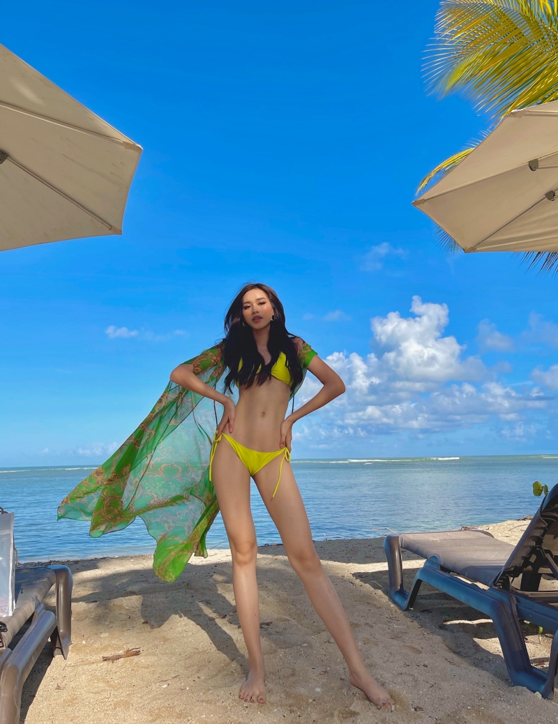Đỗ Hà diện bikini siêu mỏng, ‘đốt mắt’ người hâm mộ với 3 vòng ‘bốc lửa’ khi thả dáng tại bãi biển Puerto Rico - Ảnh 5